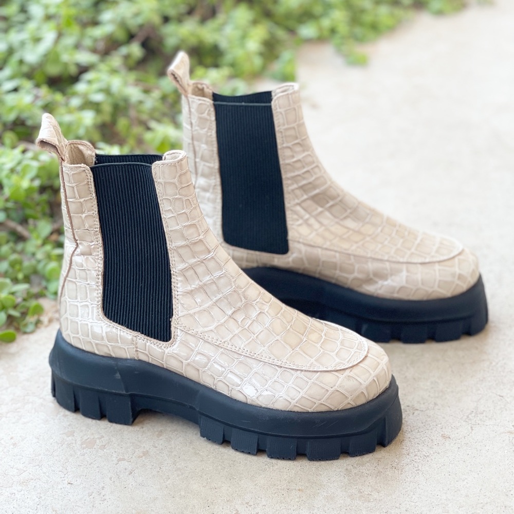Topshop Alpha Croc Embossed Leather Chelsea Boots